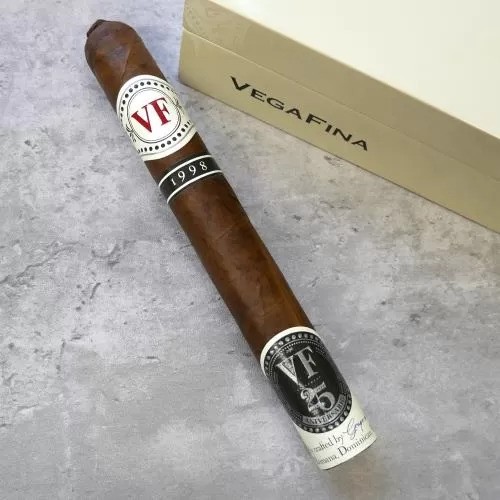 Vegafina 1998 25 Aniversario Cum Laude (Open)