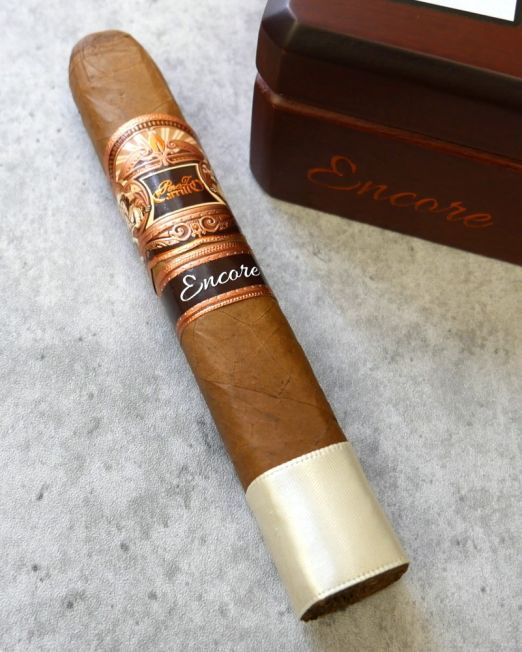 E.P Carrillo Encore Majestic Cigar (Open)