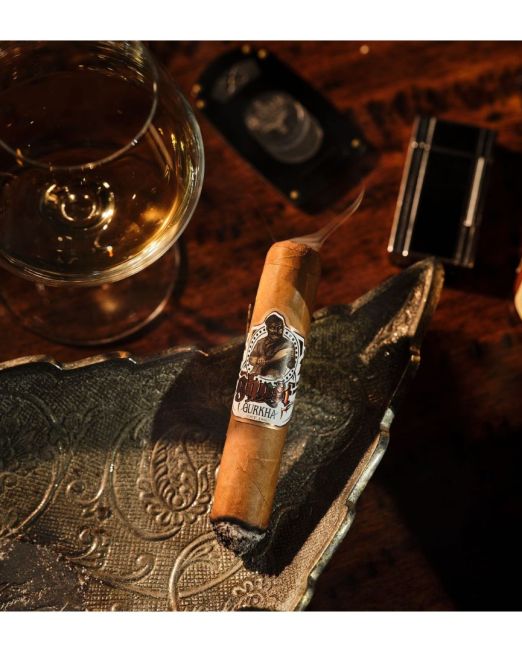 Gurkha Ghost Connecticut Shadow Robusto (Open)