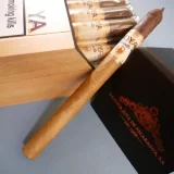 Joya de Nicaragua Cabinetta Lancero (Open)